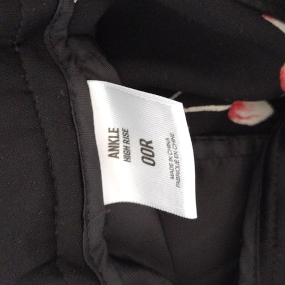 Express Ankle High Rise Black Floral Women's Size 00R Belt Tie Pre-owned - Picture 6 of 13